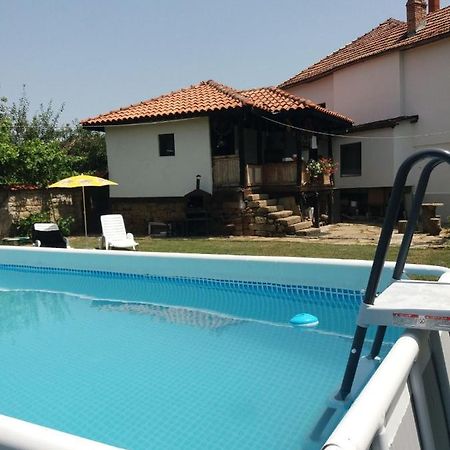Събевата Къща Hotel Sinio Burdo Buitenkant foto